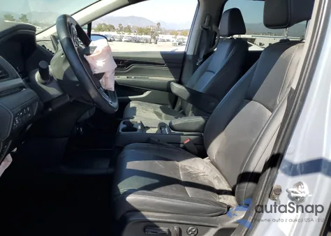 2024 Honda Odyssey Touring z USA, uszkodzony, nr VIN 5FNRL6H83RB042964